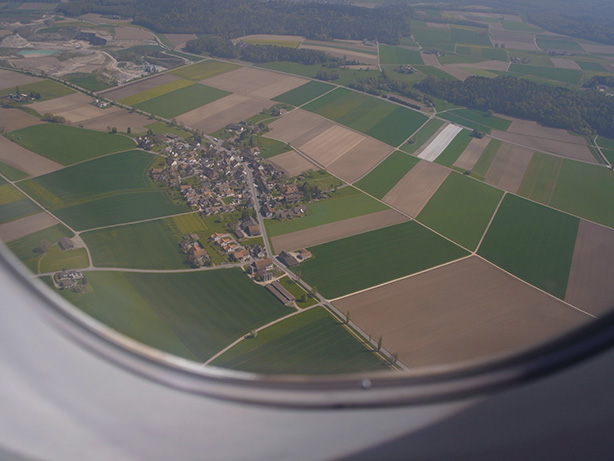 アムステルダムからチューリッヒまで スイス航空 ビジネスクラス